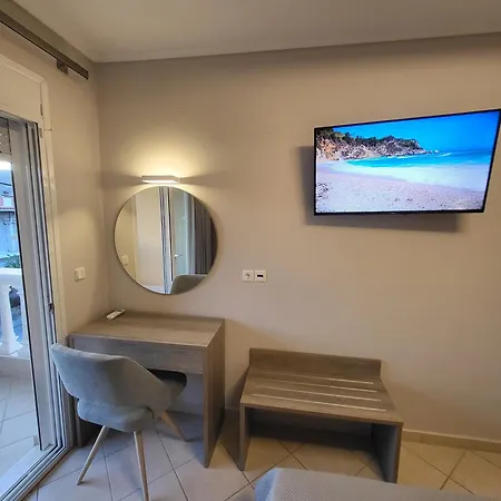 House Spanos * סארטי