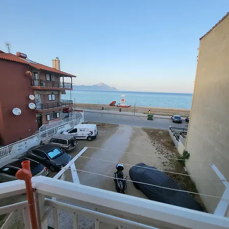 House Spanos Apartman Szárti