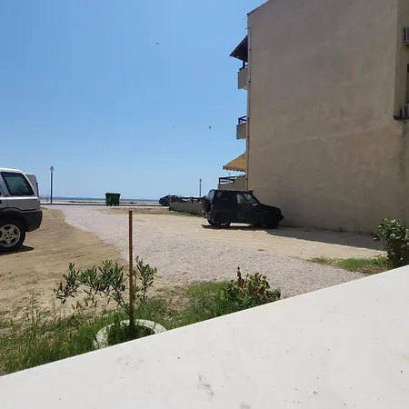 House Spanos Apartman