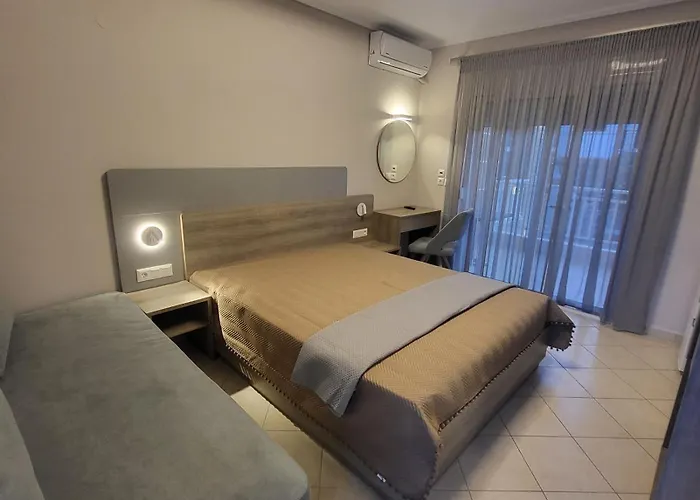 House Spanos 公寓 萨尔蒂