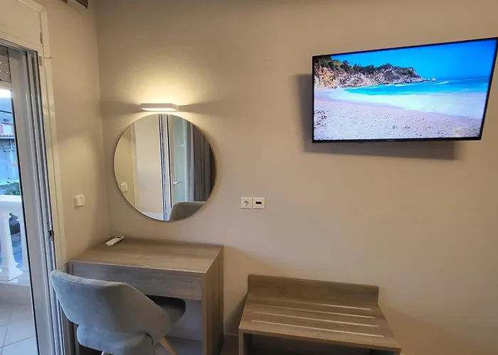 House Spanos * 萨尔蒂