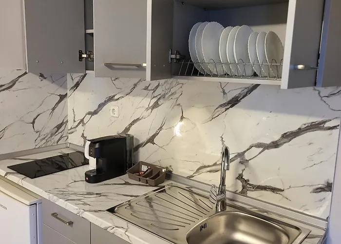 公寓 House Spanos 萨尔蒂