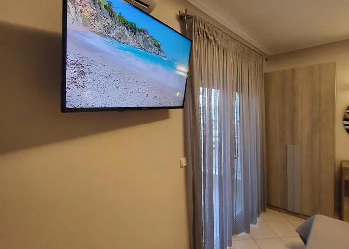 House Spanos * 萨尔蒂