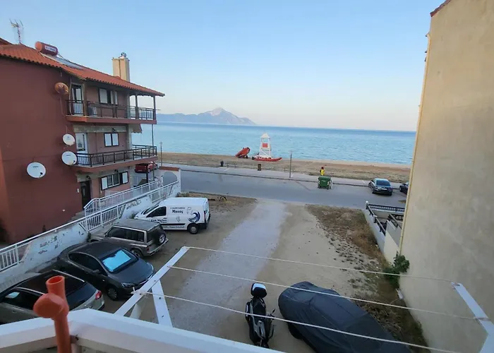 House Spanos Apartman Szárti