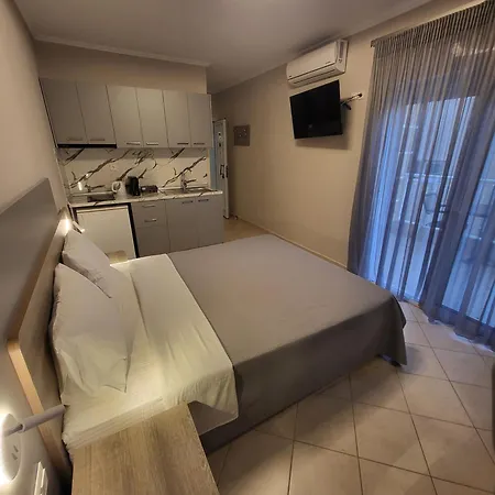 House Spanos Apartament Sarti