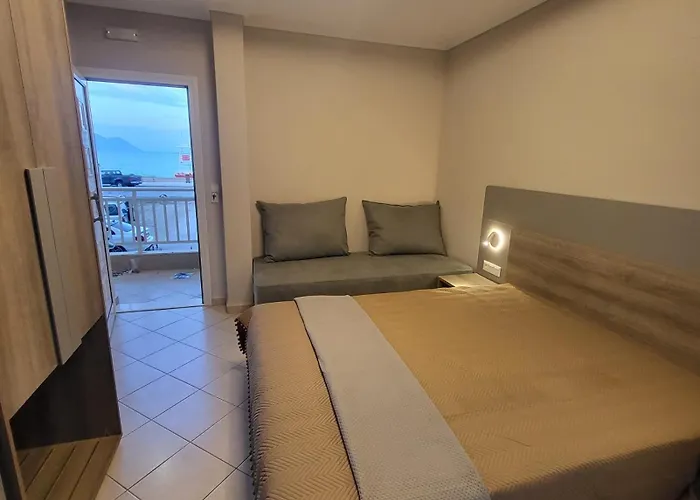 House Spanos * Sarti
